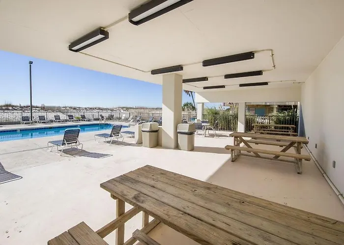 Island Winds West Unit 880 Holiday home